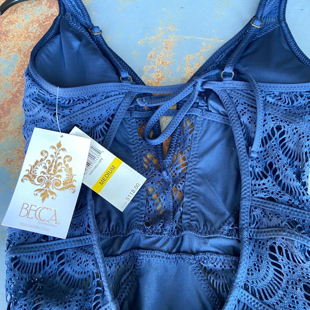 Becca swimsuit size Medium New